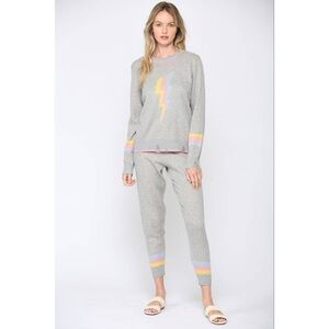 Fate | Lounge Lightning Bolt Sweater size S